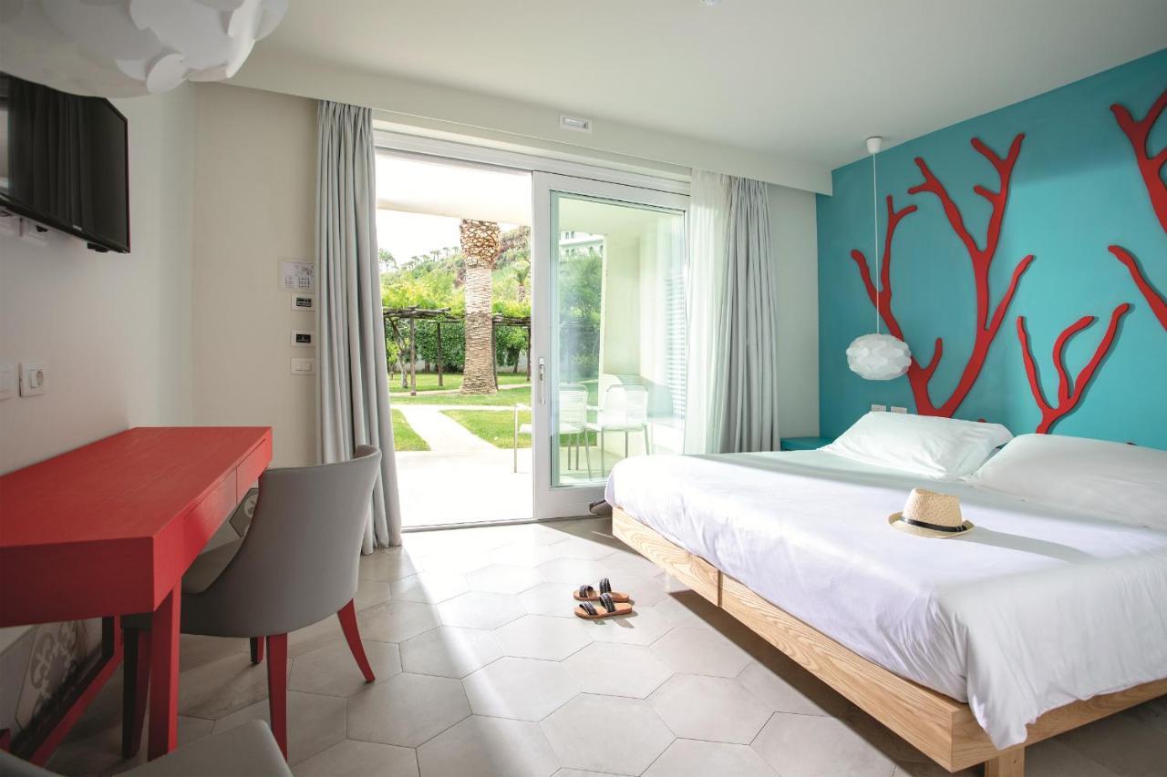 Baia Del Sole Resort Capo Vaticano Exterior photo