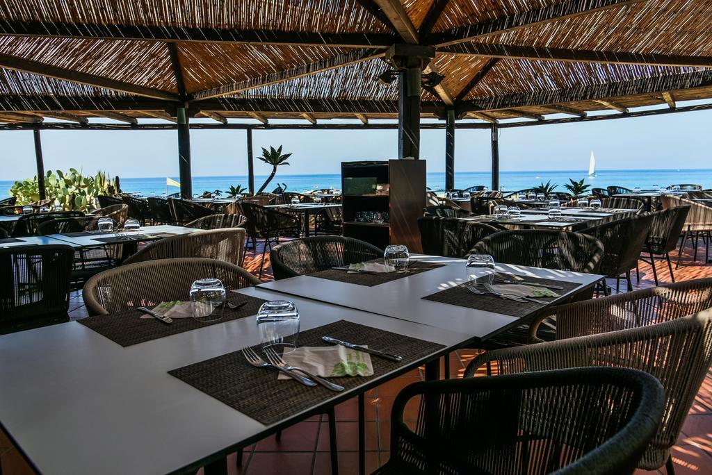 Baia Del Sole Resort Capo Vaticano Exterior photo